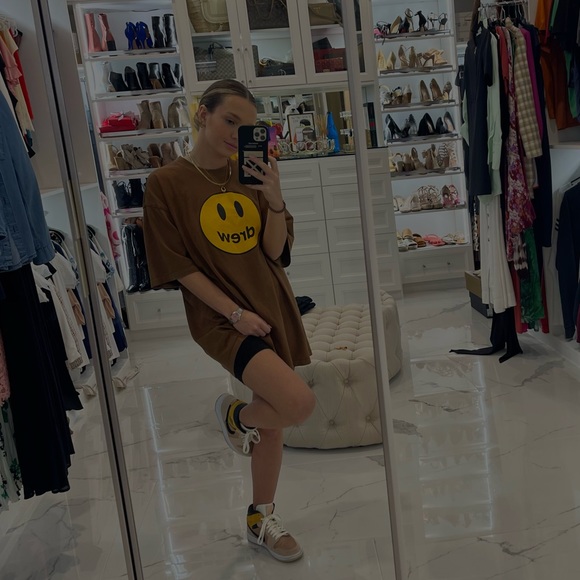 Meet your Posher, Cam - Picture 7 of 10